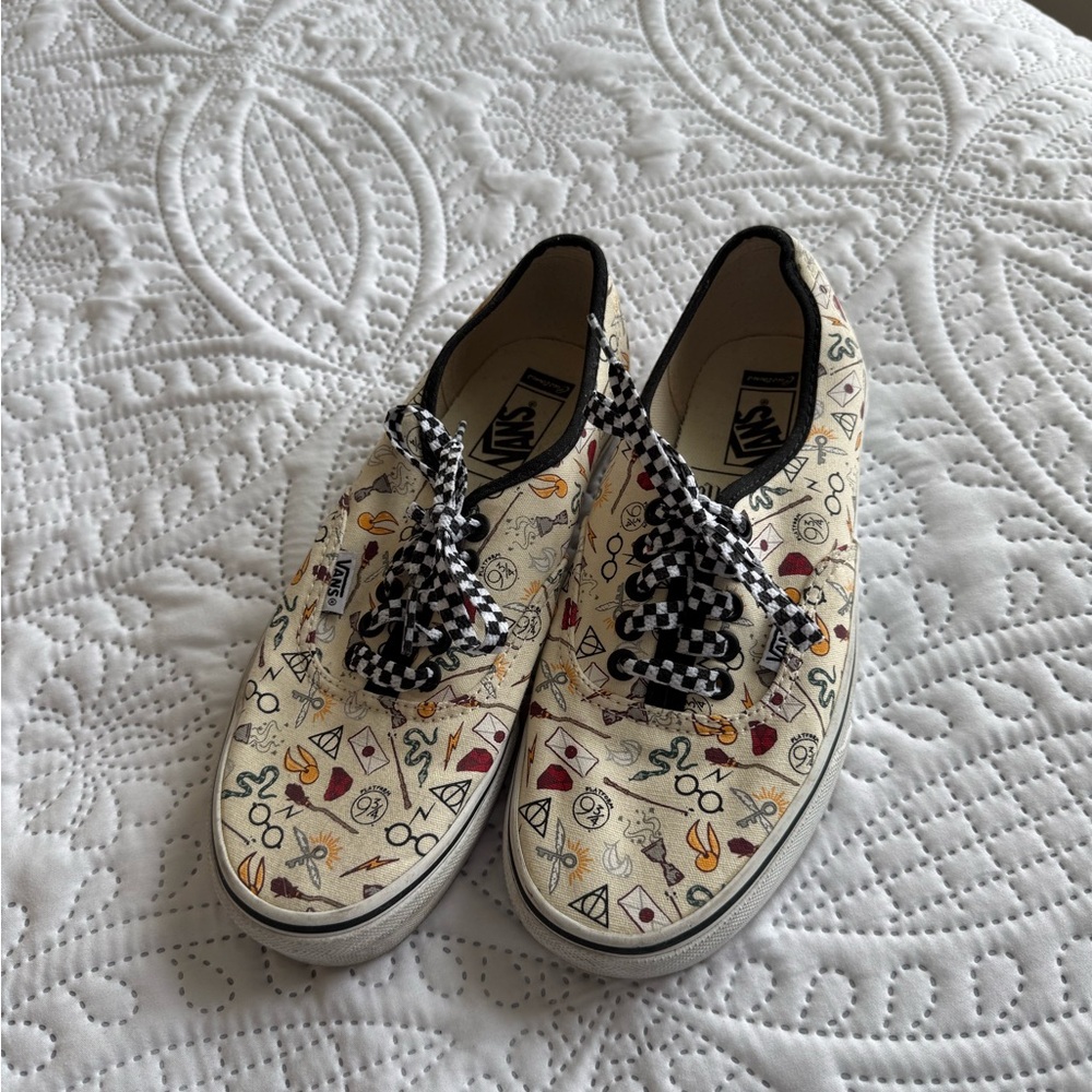 LIMITED EDITION HARRY POTTER VANS 8.5